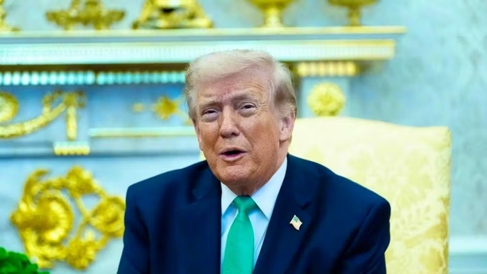 Ông Donald Trump cảnh báo Iran, "nhắn nhủ" Israel