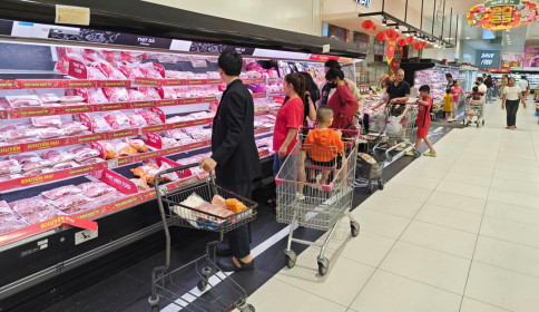 Doanh nghiệp gồng mình 'kìm giá'