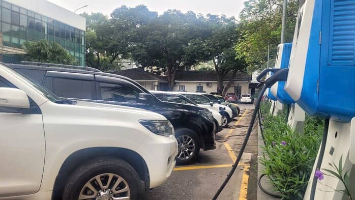 Thủ tướng: Nghiên cứu, ban hành chính sách khuyến khích phát triển xe điện