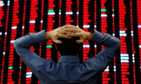 Nhóm vốn hóa lớn kéo VN-Index xuống đáy 3 tháng