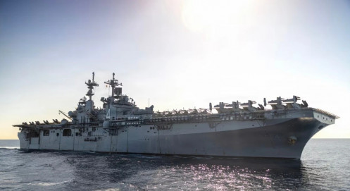 Mỹ đưa tàu đổ bộ và thêm hàng nghìn lính thủy đánh bộ tới Trung Đông