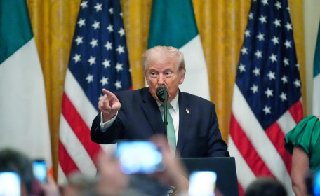 Tổng thống Mỹ Trump chê NATO chỉ là ‘hổ giấy’