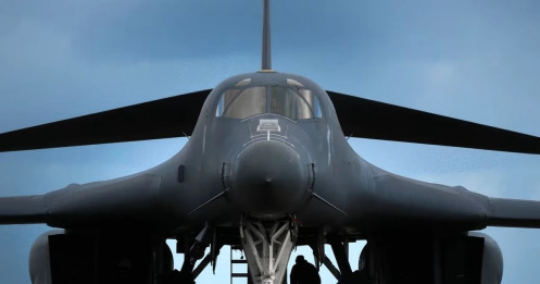 Anh cho phép Mỹ dùng căn cứ tấn công mục tiêu, Iran cảnh báo