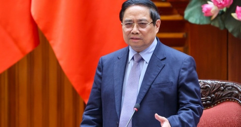 Thủ tướng: Dứt khoát không để thiếu xăng dầu trong bất cứ tình hình nào