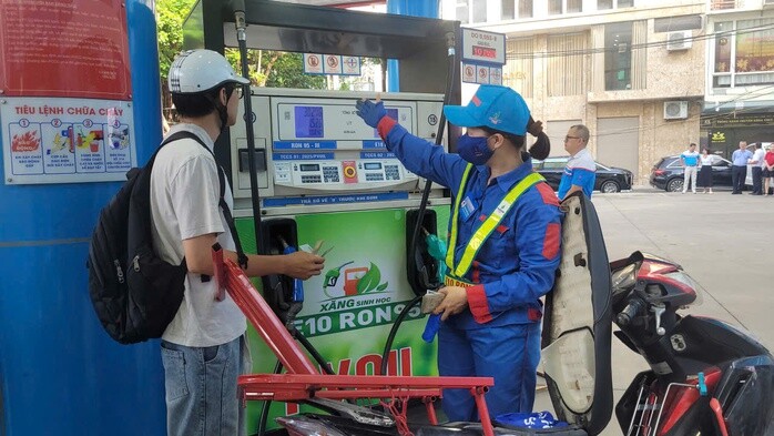 Thay thế xăng khoáng, xăng E10 sẽ rẻ hơn?