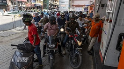 Khối ngoại rút ròng kỷ lục 12 tỷ USD khỏi chứng khoán Ấn Độ