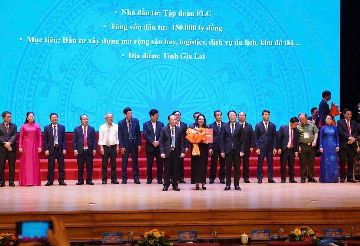 Ông Trịnh Văn Quyết tái xuất, FLC ký loạt MoU gần 178 ngàn tỷ đồng tại Thanh Hóa và Gia Lai