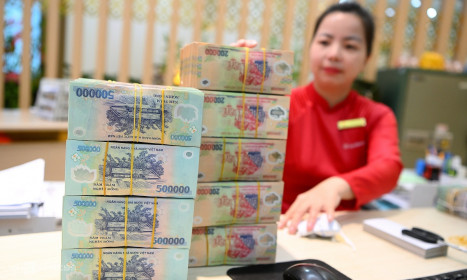 Lãi suất liên ngân hàng lên 12%