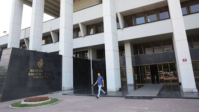 Các NHTW nước ngoài bán mạnh trái phiếu Mỹ sau chiến tranh Iran