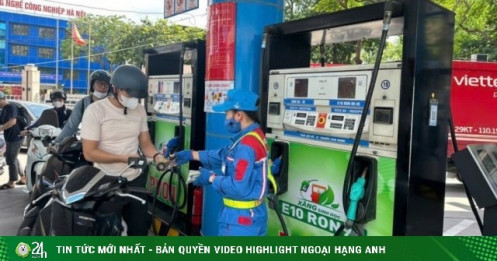 Quyết sách 'thần tốc' hạ nhiệt giá xăng dầu, ổn định kinh tế