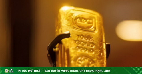 Ngân hàng ồ ạt xả 8 tỷ USD vàng, cuộc tháo chạy khỏi 'vịnh tránh bão'