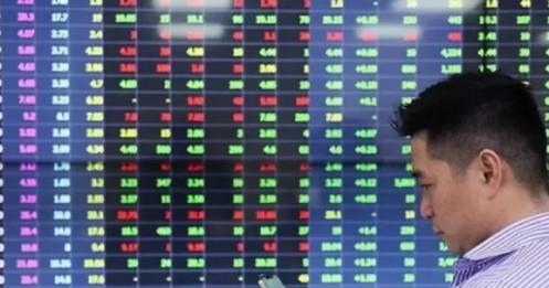 Lãnh đạo vướng lao lý, 2 cổ phiếu diễn biến trái chiều