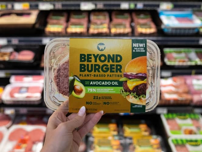 Từ kỳ lân đến cổ phiếu trà đá: Vết trượt dài của đế chế thịt chay 12 tỷ USD