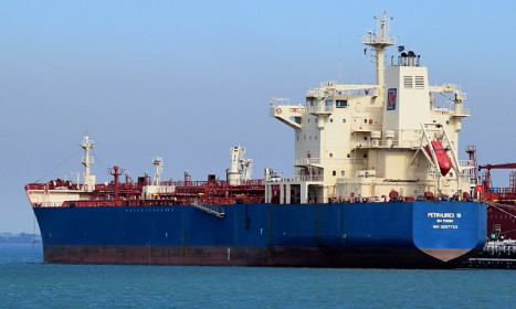 Huy động tàu cỡ lớn chở dầu từ Trung Đông về Việt Nam