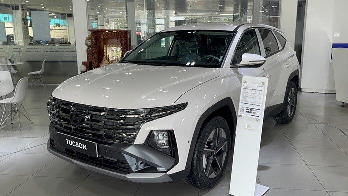 Doanh số xe chạy dầu diesel giảm một nửa, đại lý tồn kho lớn