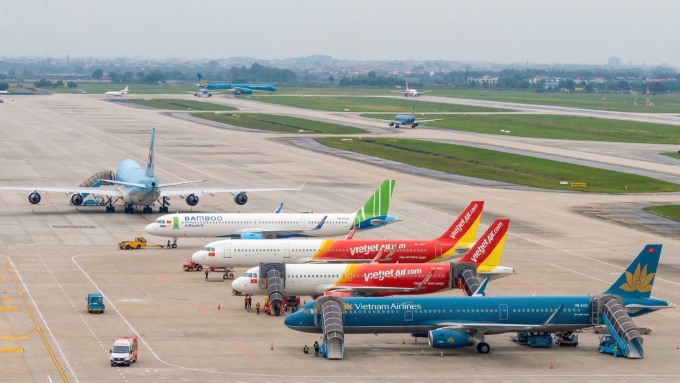 Vé máy bay, tàu dịp 30/4 tăng mạnh, nhiều chặng chạm trần