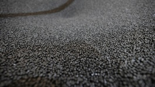 Lợi nhuận Nhựa Tiền Phong chịu áp lực khi giá nguyên liệu tăng vọt