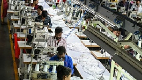 Dệt may Ấn Độ lao đao vì thuế quan và chiến sự Iran