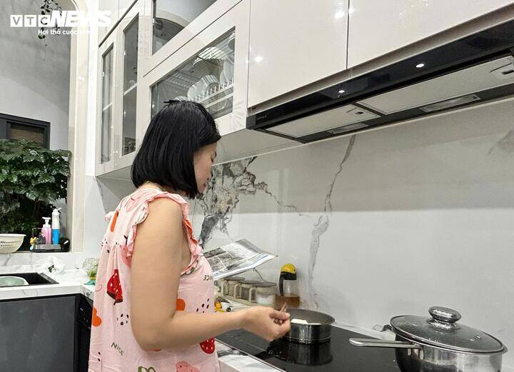 Vật giá leo thang, người dân 3 thành phố lớn xoay xở chi tiêu thế nào?