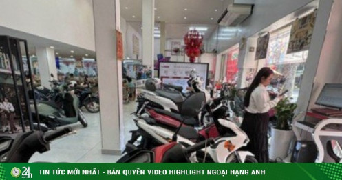 Tiêu thụ xe máy điện tăng sốc, doanh số xe xăng chững lại