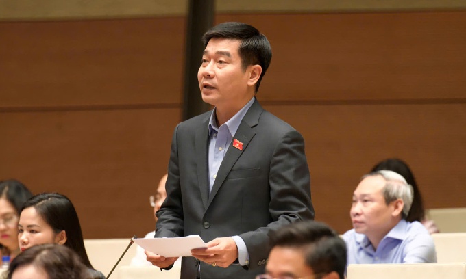'Không nên đưa hợp đồng đặt cọc bất động sản vào diện bắt buộc công chứng'