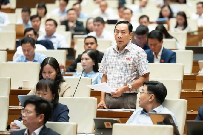 Đại biểu Quốc hội: Giãn dân, di dời trụ sở mới giải quyết triệt để ô nhiễm tại Hà Nội