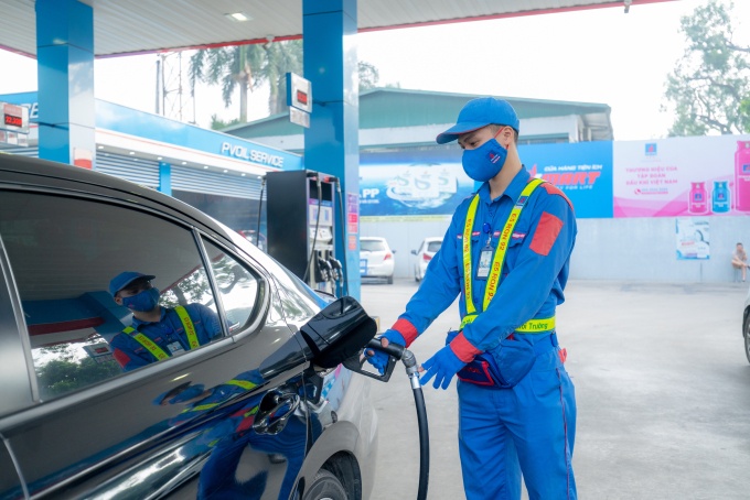 Việt Nam chi gần 3 tỷ USD nhập khẩu xăng dầu