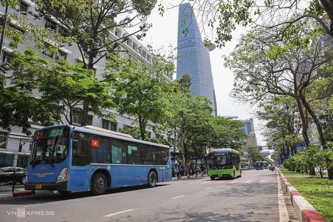 Thách thức kiểm soát chi tiền, chất lượng dịch vụ khi TP HCM miễn vé xe buýt