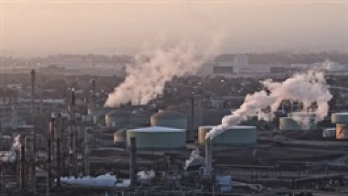 Giá dầu đi ngang chờ tin đàm phán Mỹ-Iran