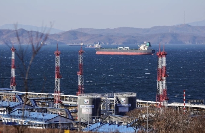 Mỹ sẽ không gia hạn chính sách miễn trừ với dầu Nga