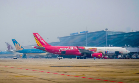 Giá vé máy bay dịp lễ 30/4 cao nhất 4,8 triệu đồng