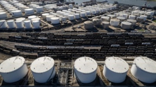 Tăng gần 5%, giá dầu Brent lại tiến gần mốc 100 USD/thùng