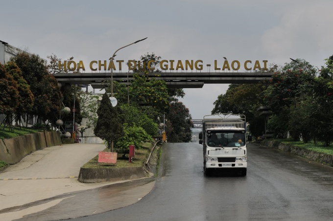 Hóa chất Đức Giang muốn miễn nhiệm chức vụ của ông Đào Hữu Huyền và con trai