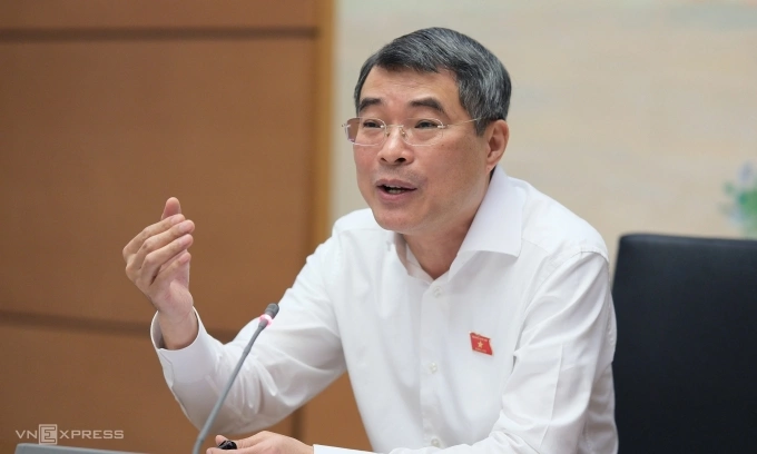 Thủ tướng: Dự kiến nâng ngưỡng chịu thuế với hộ kinh doanh lên 1 tỷ đồng