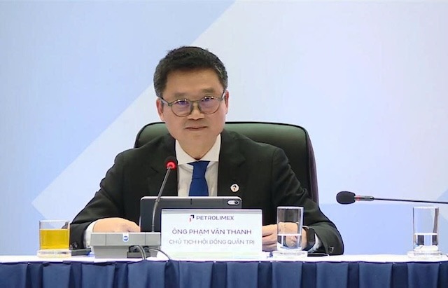 ĐHĐCĐ Petrolimex: Mảng xăng dầu quý 1 lỗ hơn 1,000 tỷ đồng, sắp ra mắt công ty mới liên quan pin và xe điện
