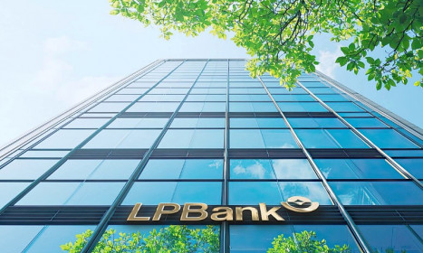 LPBank chia cổ tức 30%, tính mở ngân hàng con 100% vốn
