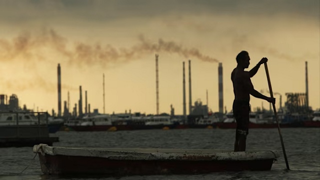 Nhà máy lọc dầu châu Á giảm sản lượng, nguồn cung nhiên liệu bị siết vì chiến sự Iran