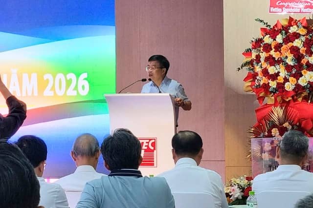 "Việt Tiến có làm may mãi được không?"