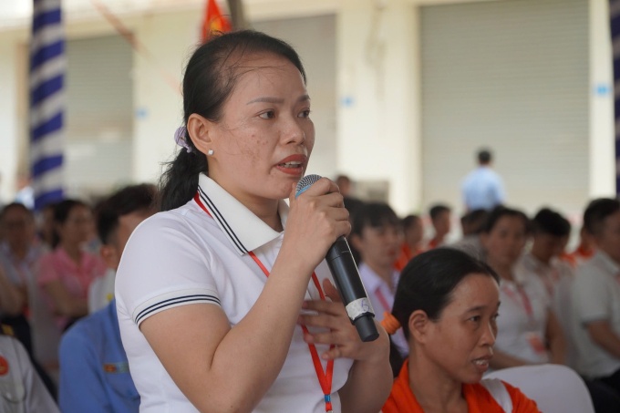 'Công nhân cần lương đủ sống, không chỉ việc làm'