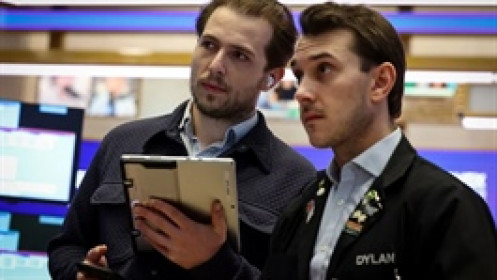 S&P 500 lập đỉnh mới khi nhà đầu tư phớt lờ bế tắc Mỹ-Iran