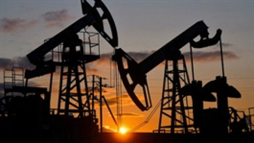Dầu WTI lại áp sát 100 USD/thùng