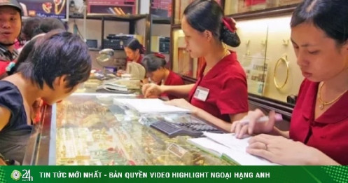 Giá vàng đồng loạt giảm rất mạnh