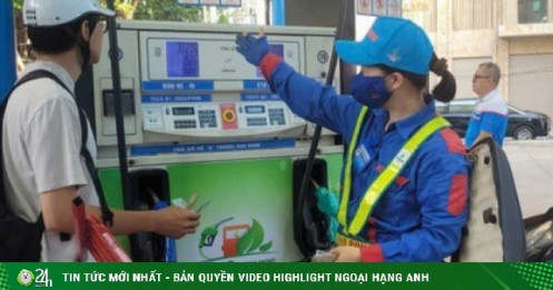 Dần thay thế xăng khoáng RON 95, giá xăng E10 đang ở mức nào?