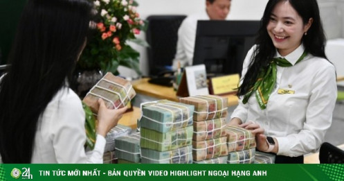 Lãi suất giảm, ngân hàng đua tặng ô tô, iPhone để hút tiền gửi