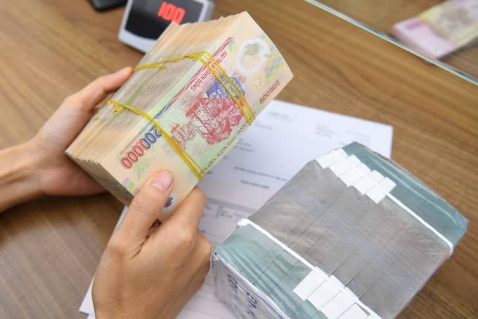 Nợ thuế 1 triệu đồng và bỏ địa điểm kinh doanh có thể bị hoãn xuất cảnh