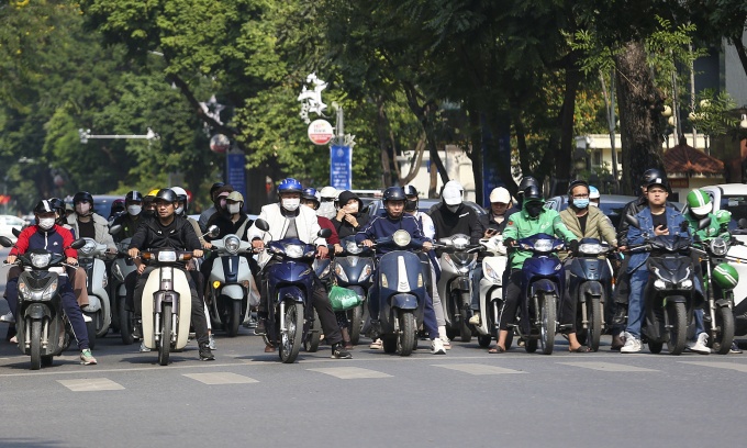 Hơn 90% xe máy trong vành đai 1 sử dụng xăng
