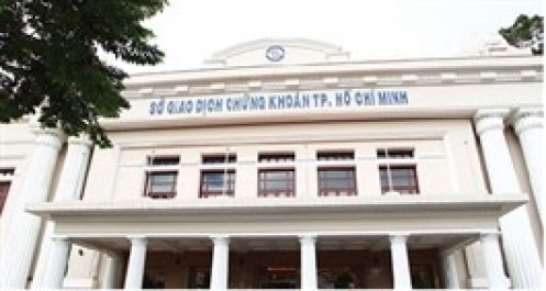 Thị trường chứng khoán HOSE tháng 4/2026: Chỉ số tăng mạnh, thanh khoản hạ nhiệt