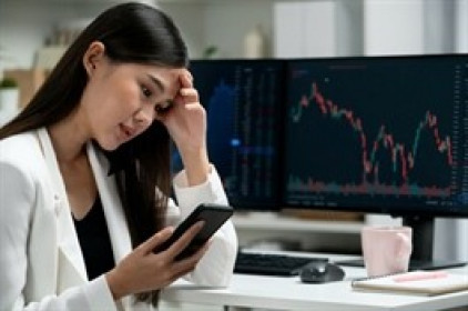 Thị trường tăng 10%, vì sao nhà đầu tư vẫn không vui?