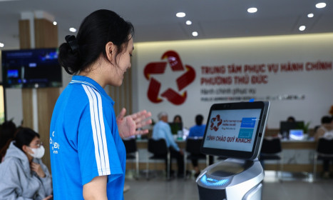 Người dân sẽ làm mọi thủ tục hành chính online từ 2035