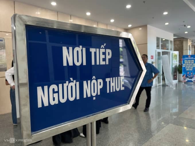 Rắc rối vì nợ thuế 'trên trời rơi xuống'